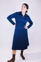 women's vintage 1970's navy blue a-line dress with long sleeves and collar