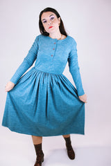 long sleeve midi length dress in a blue heathered cotton material vintage