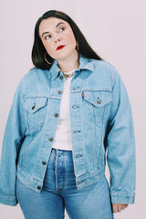 lightweight wash denim jacket levi's