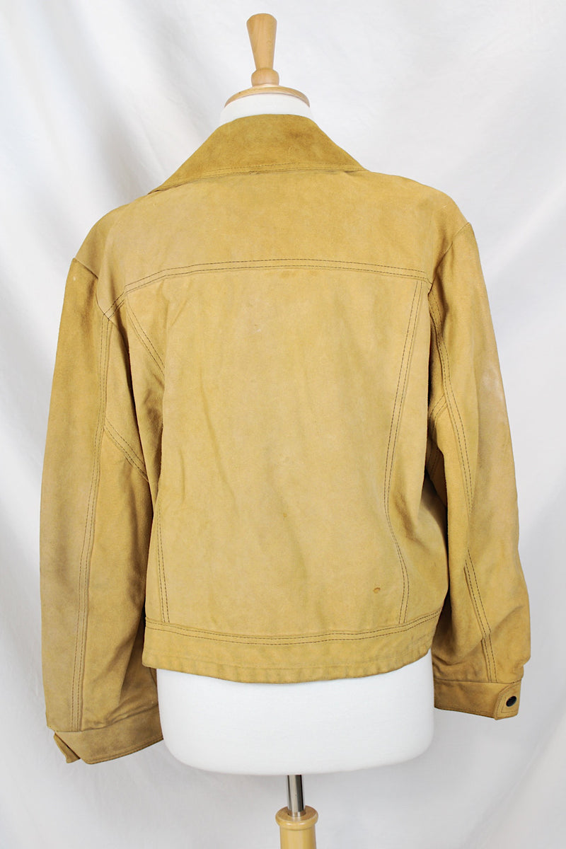 Men's or women's vintage tan colored long sleeve suede jacket by JCPenney. Popper buttons and contrast stitching and fully lined.