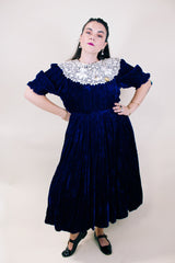 Women's vintage 1970's crushed blue velvet dress with cream embroidery peter pan collar. Short sleeves and ankle length. 