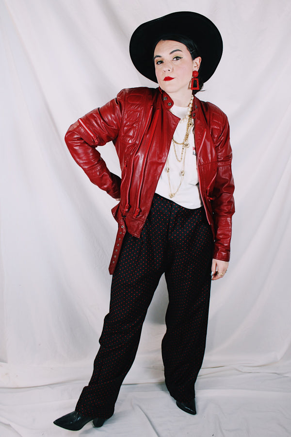 Women's or men's vintage 1980's Wilson's Suede & Leather long sleeve zip up short fit bright red leather moto style jacket. 