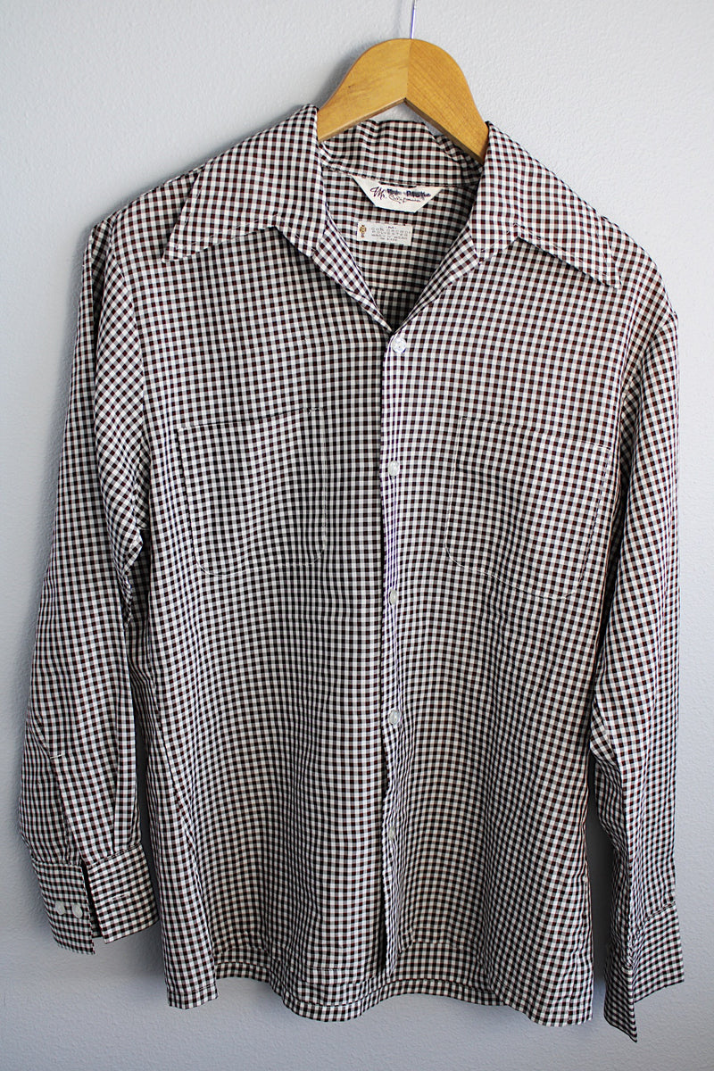 Women's or men's vintage 1970's Mr. California label long sleeve brown and white gingham print button up shirt with dagger collar and two chest pockets. Lightweight polyester material.