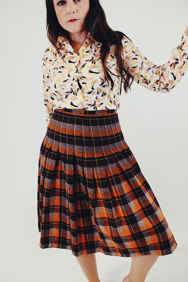 vintage high waist plaid skirt with plaid print in brown orange and yellow with pleats front 