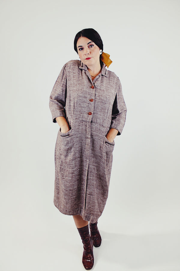 1940's brown linen midi dress with front buttons and pockets front