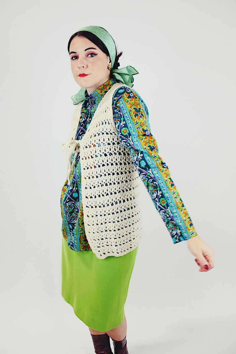 white sleeveless tie front crochet vest women's vintage side
