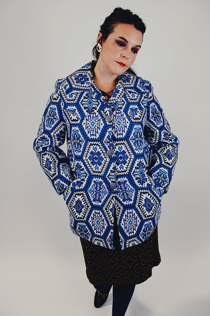 blue and white tapestry print double lapel button up coat women's vintage front