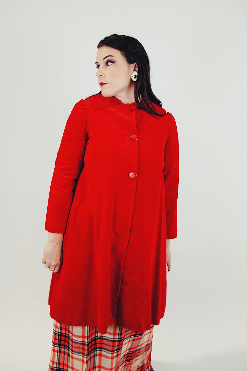 women's vintage 1960's red velvet coat peter pan collar