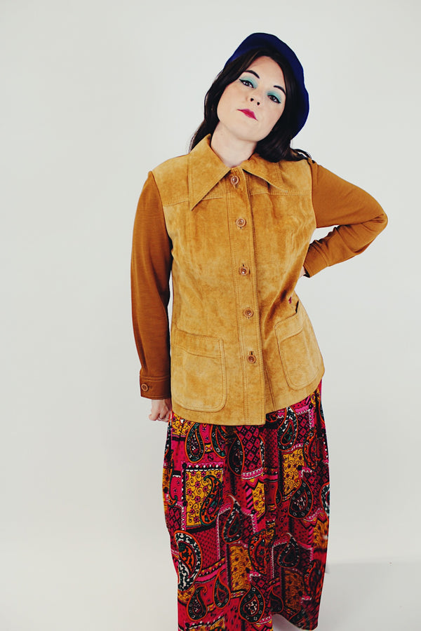 suede and knit vintage women's 1970's jacket with collar and buttons