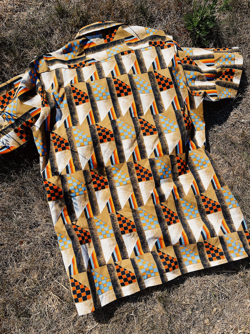 short sleeve abstract print button up shirt vintage 1970's