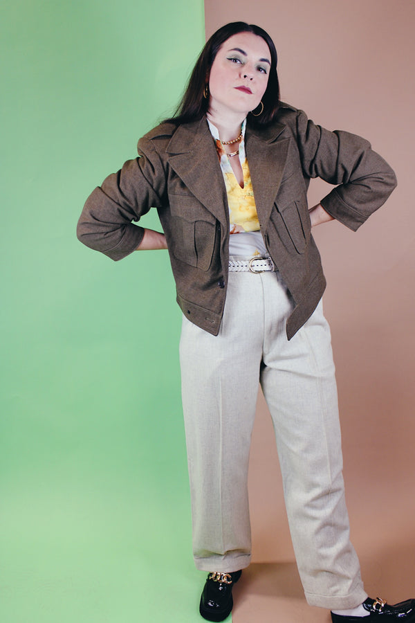 Men's vintage 1940's army cropped jacket in olive green wool material and fully lined in acetate