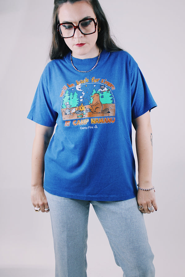 short sleeve blue graphic tee vintage 1980's campfire scene