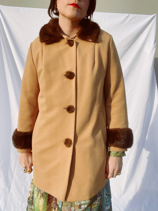 long sleeve tan ribbed coat with brown fur trim vintage women's 1960's