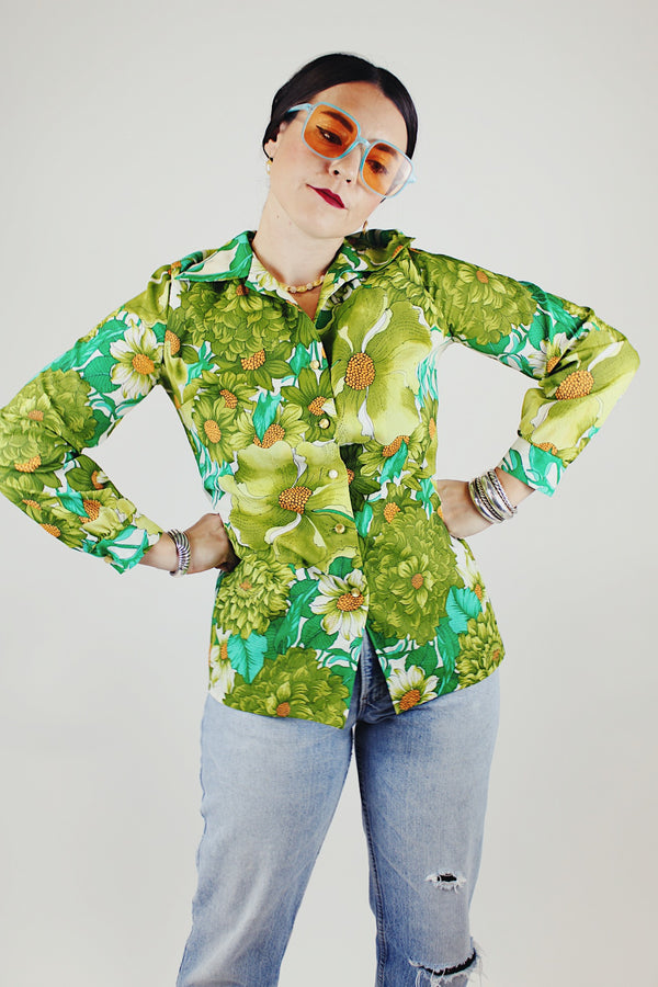 green floral print button up blouse with collar polyester vintage 1970's
