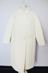 long length white quilted puffy jacket double breasted closure vintage 1970's