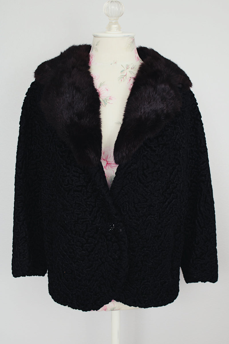 black nubby wool jacket with dark brown fur trim around collar vintage 1940's
