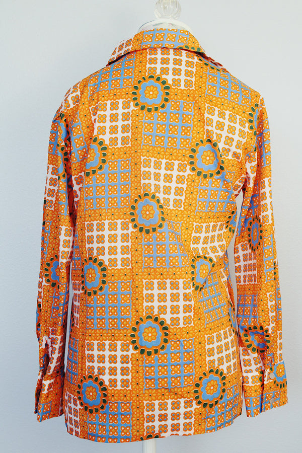 long sleeve button up blouse with collar in orange print vintage 1970's