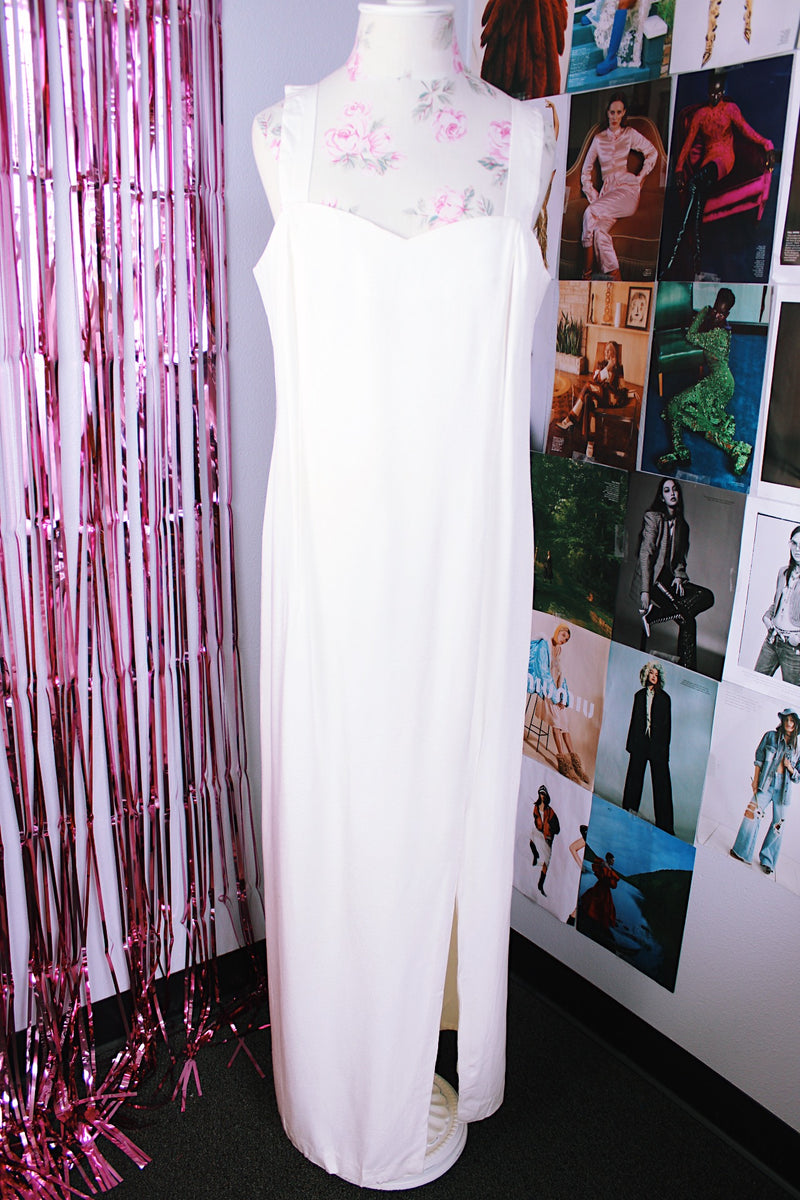 sleeveless ankle length white dress with sweetheart bust and front slit vintage 1980's