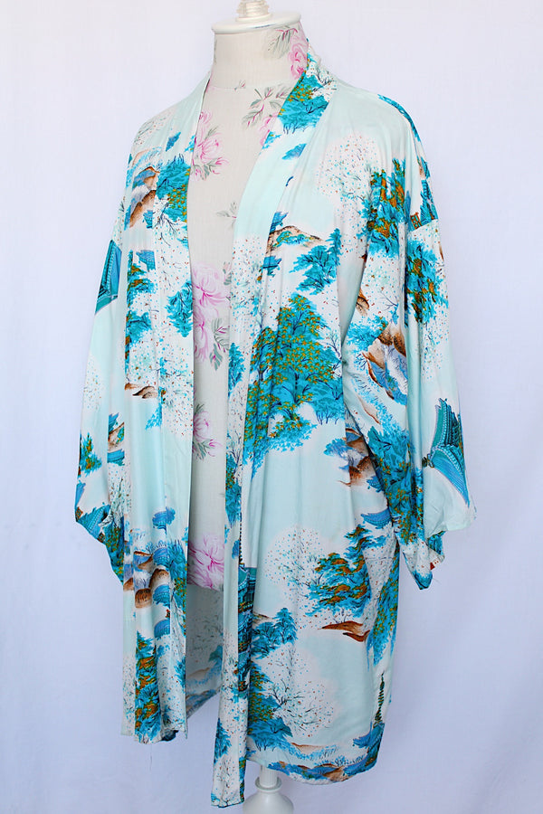Women's vintage 1980's Excellent Quality, Made in Japan label short sleeve open front printed robe top.