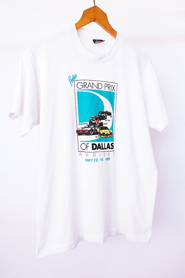 short sleeve white vintage 1989 t-shirt with grand prix of dallas race car graphic on front