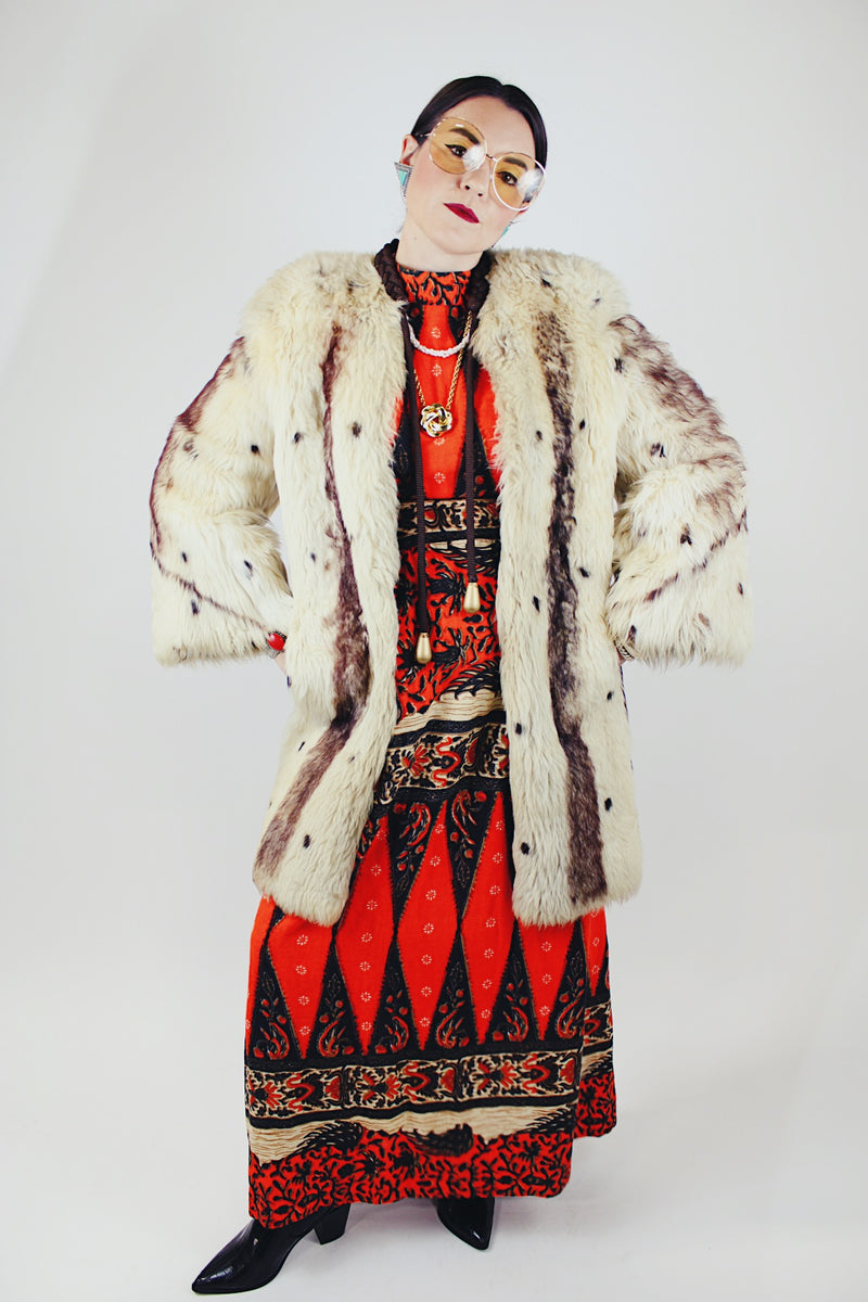 cream faux fur long coat with no closure vintage 1970's