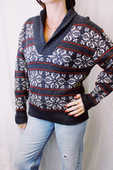 long sleeve v neck pullover sweater in grey with white and red pattern vintage 1950's 