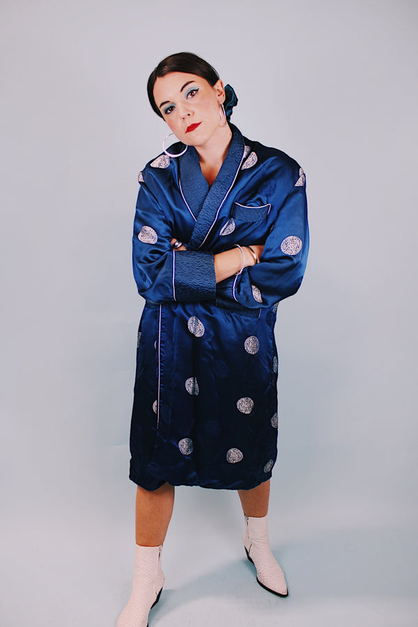 long sleeve navy silk kimono robe with white pattern all over 1940's vintage