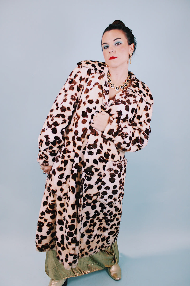 ankle length long sleeve button up faux fur leopard print coat 1970's vintage