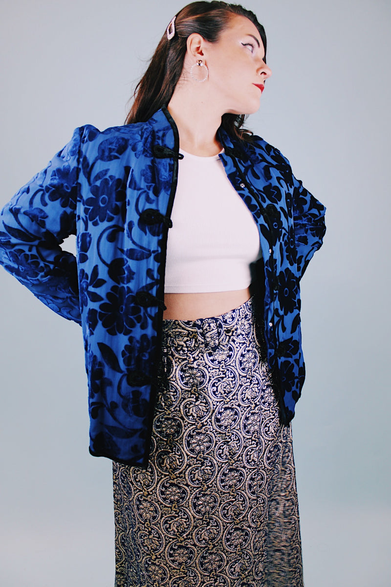 long sleeve blue velvet floral burn out pattern kimono style lightweight jacket with mandarin collar 1980's vintage 