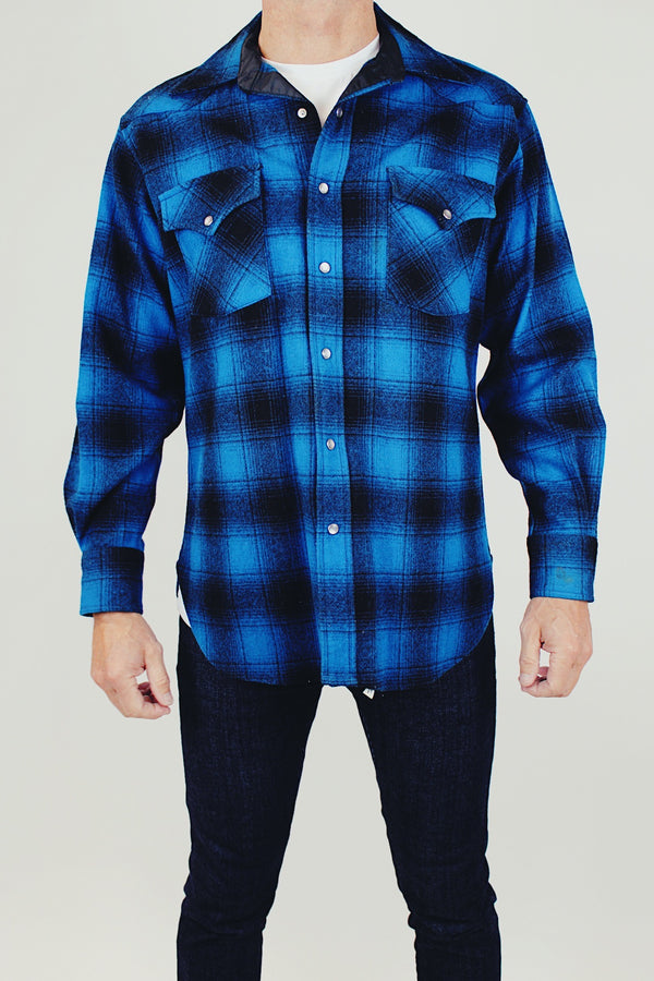 long sleeve vintage men's pendleton wool button up shirt in blue and black plaid