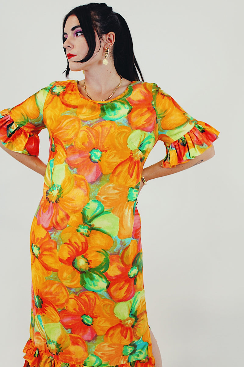 vintage short sleeve floral dress with ruffle arms and hem