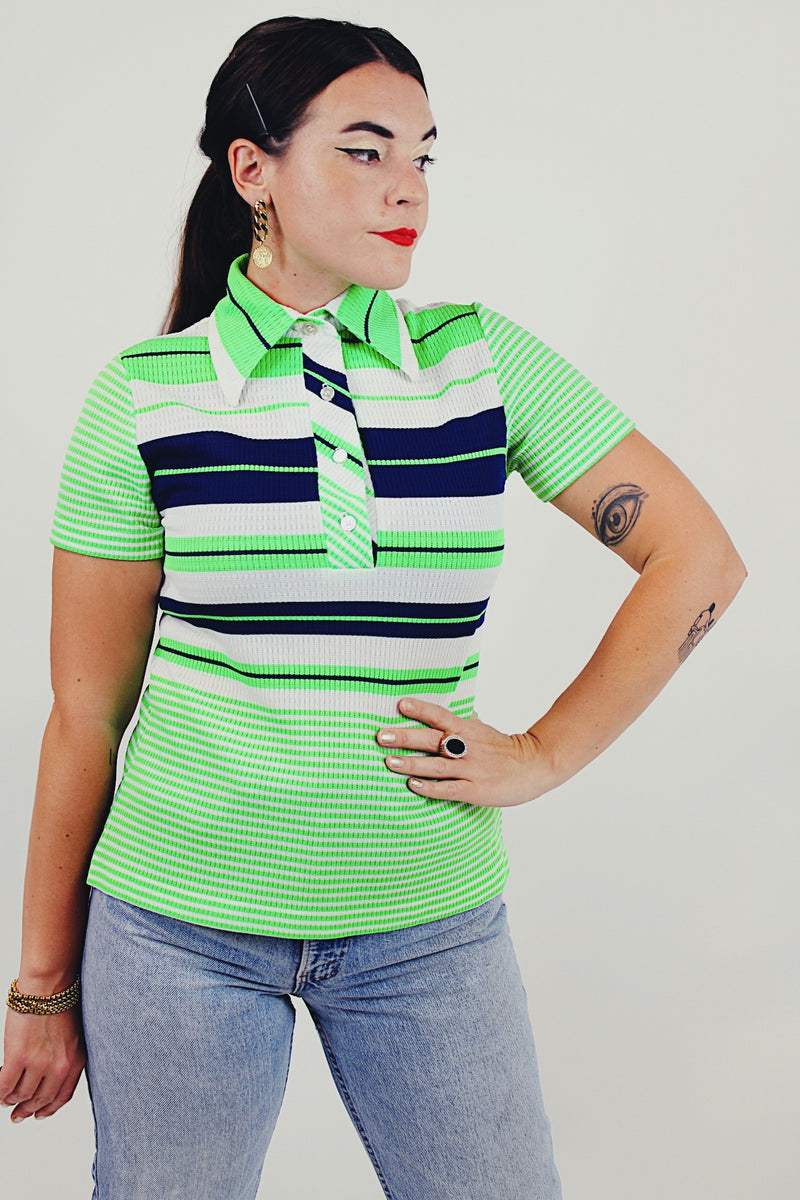 Vintage green horizontal stripe collared tee