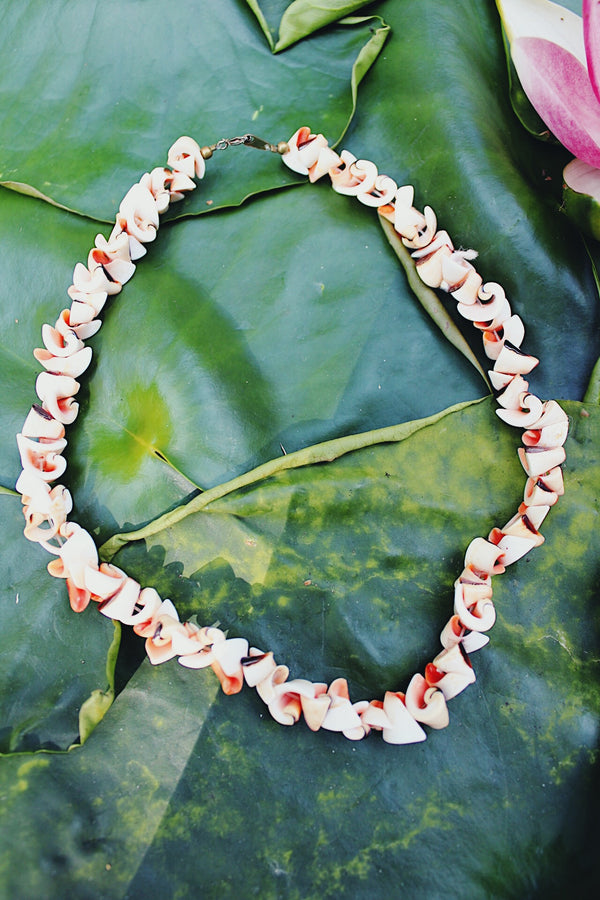Vintage shell necklace