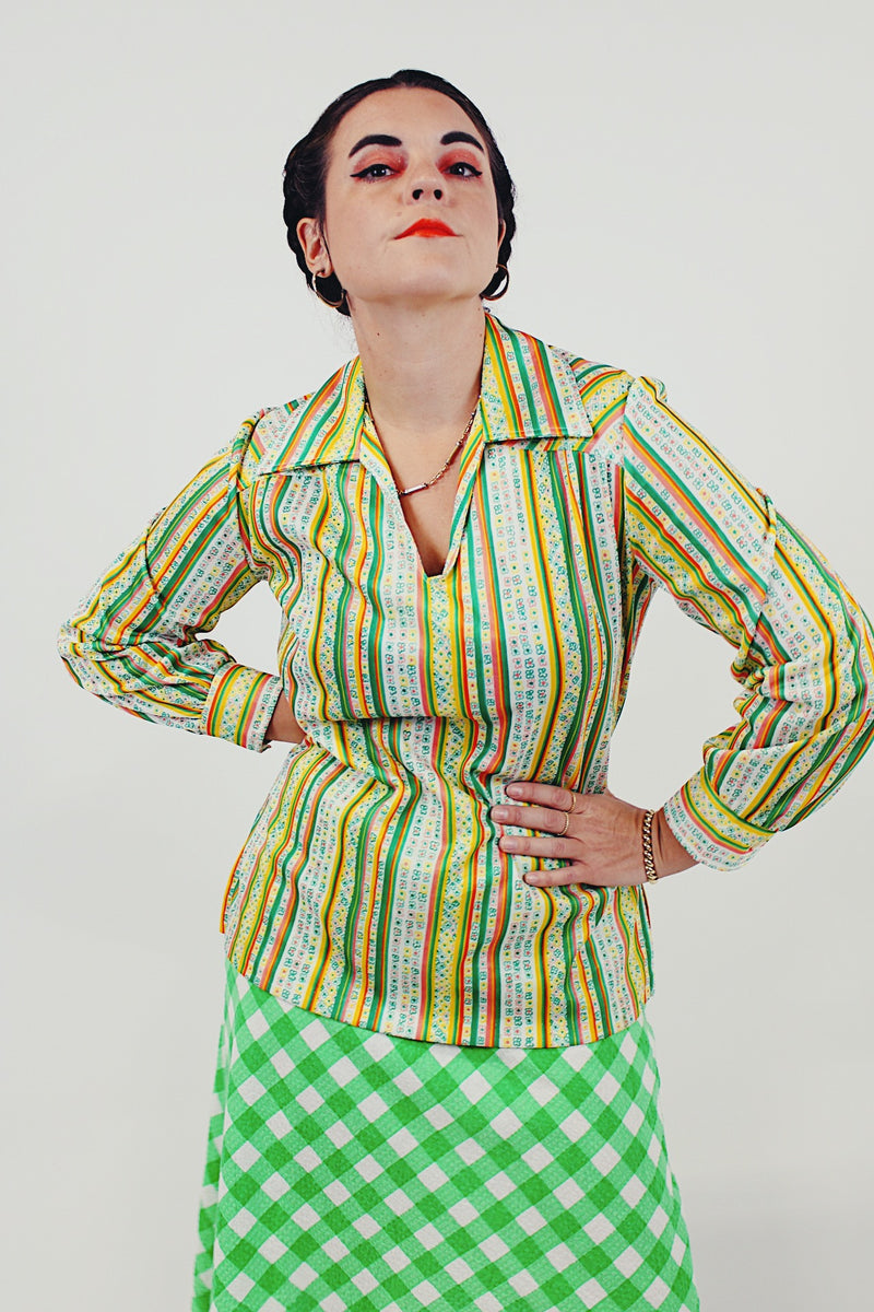 vintage striped blouse model