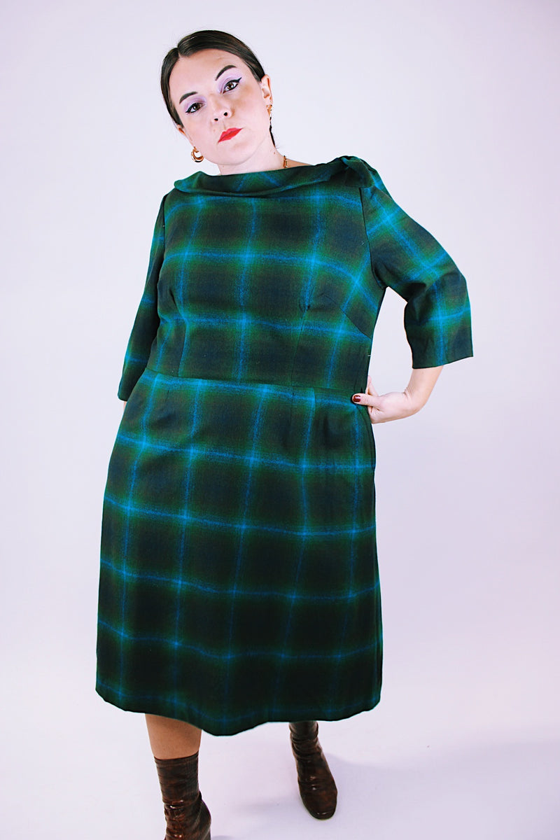 women's vintage 1950's green plaid wool dress with round boat neck collar