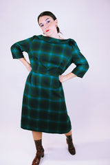 women's vintage 1950's green plaid wool dress with round boat neck collar