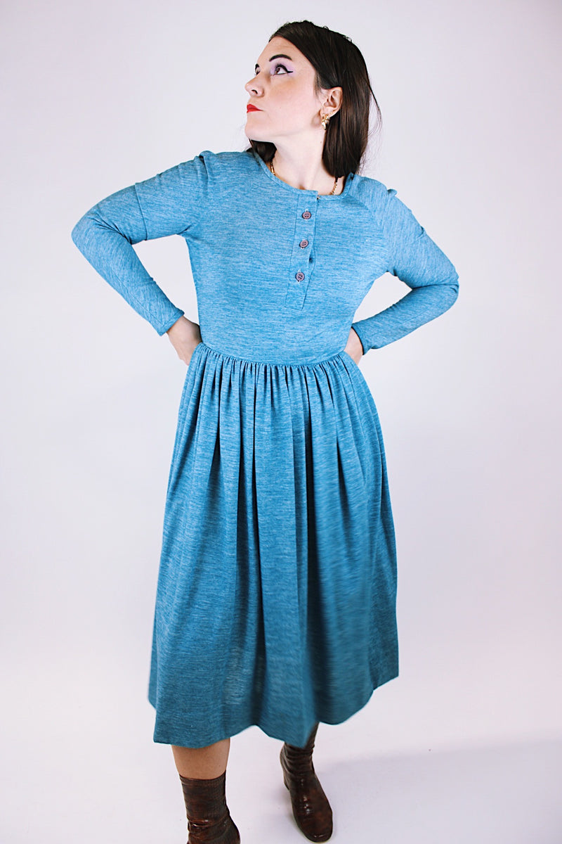 long sleeve midi length dress in a blue heathered cotton material vintage 
