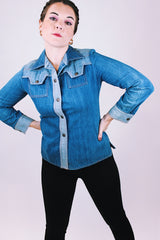 women's vintage 1970's two tone denim button up blouse with collar and brass popper buttons