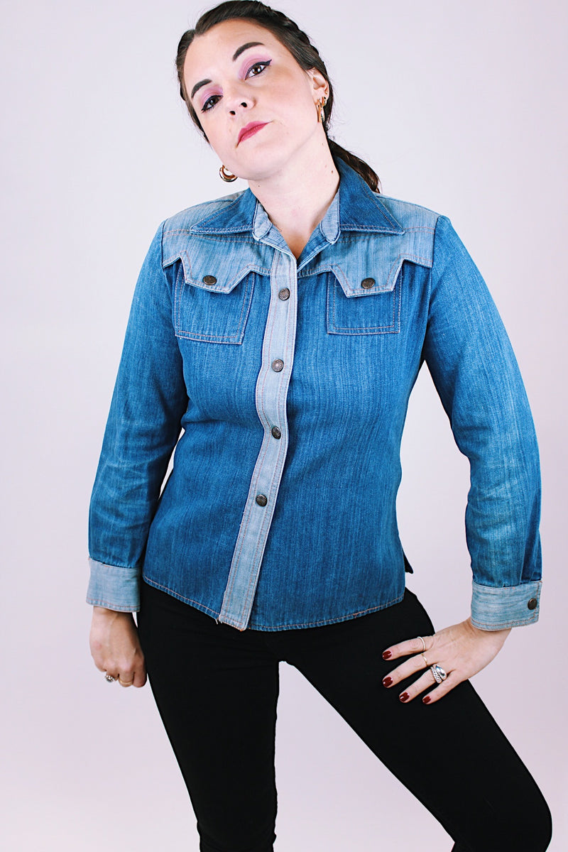 women's vintage 1970's two tone denim button up blouse with collar and brass popper buttons